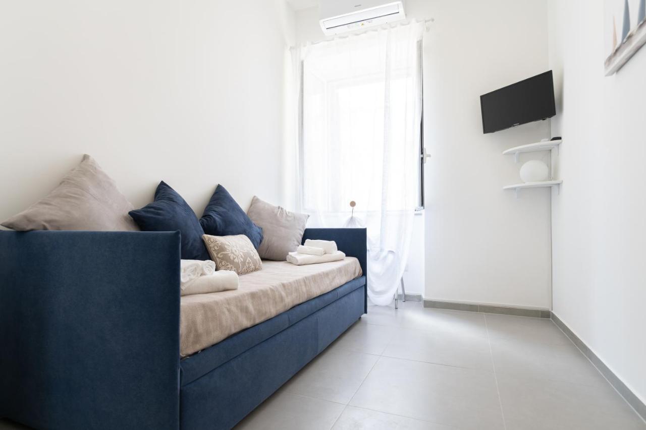 Lighthouse Apartment Taormina Exterior photo